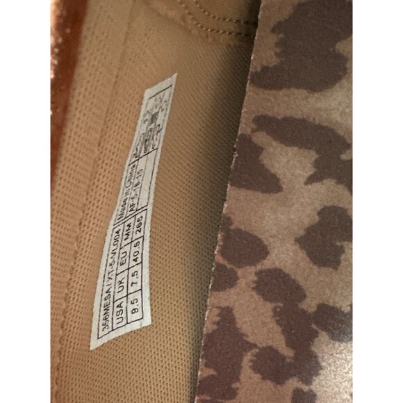 Vionic Mesa Tan Suede Moccasins Gold Chain Detail Leopard Print Insole Size 9.5 - Picture 5 of 7